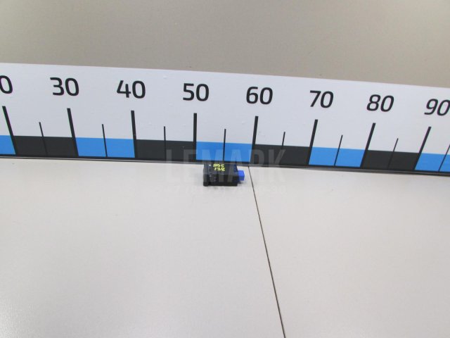 Кнопка обогрева сидений