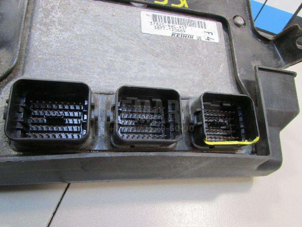 Блок управления двигателем