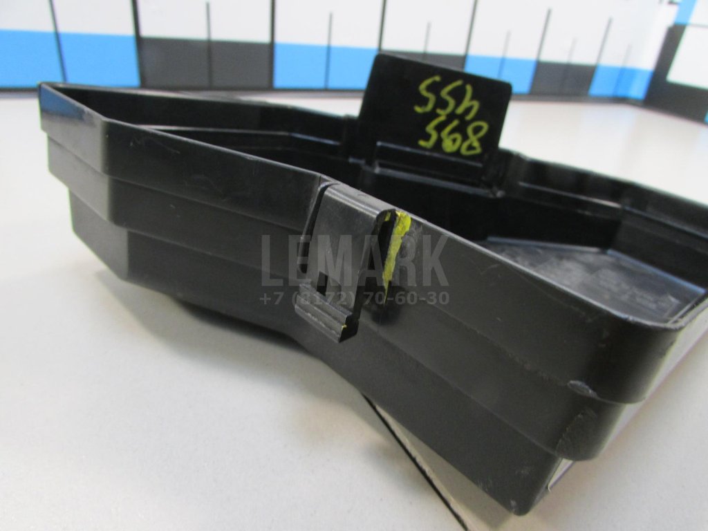 Крышка блока предохранителей