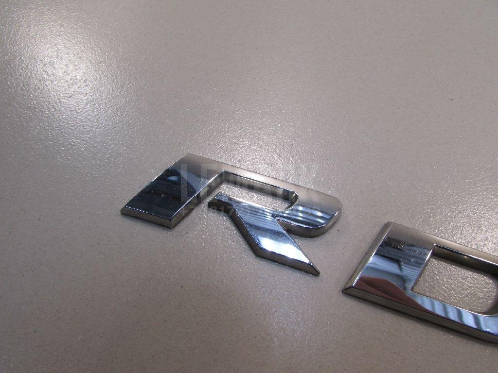 Эмблема на крышку багажника