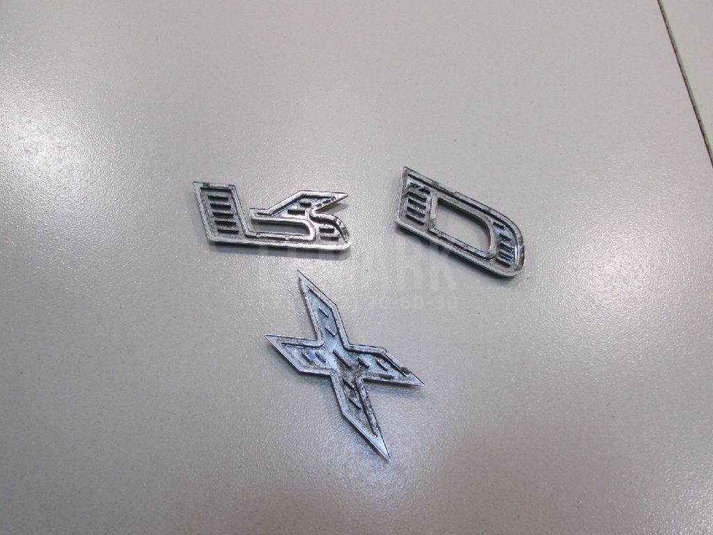 Эмблема на крышку багажника