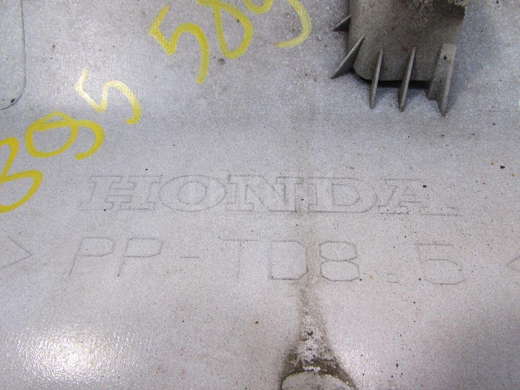 Накладка двери передней правой