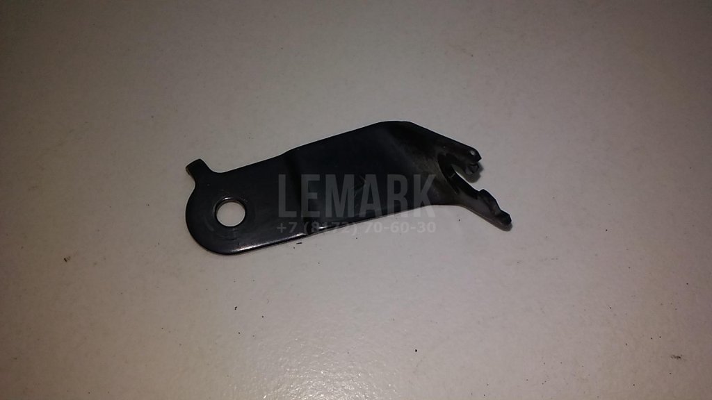 Кронштейн датчика ABS для  Audi 100/200 [44] 1983-1991