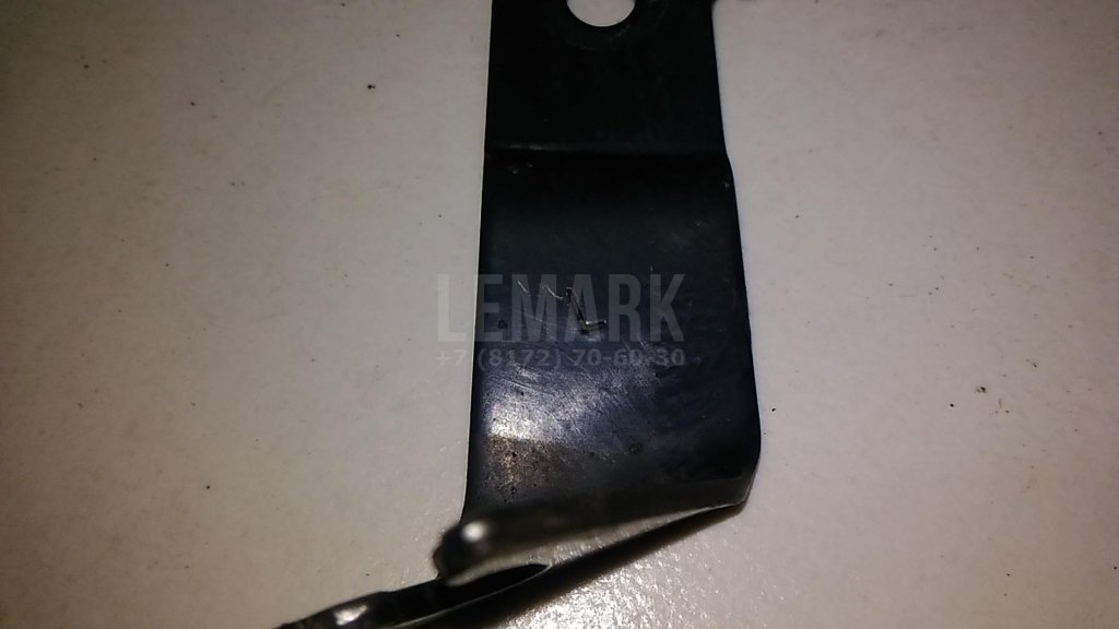 Кронштейн датчика ABS для  Audi 100/200 [44] 1983-1991