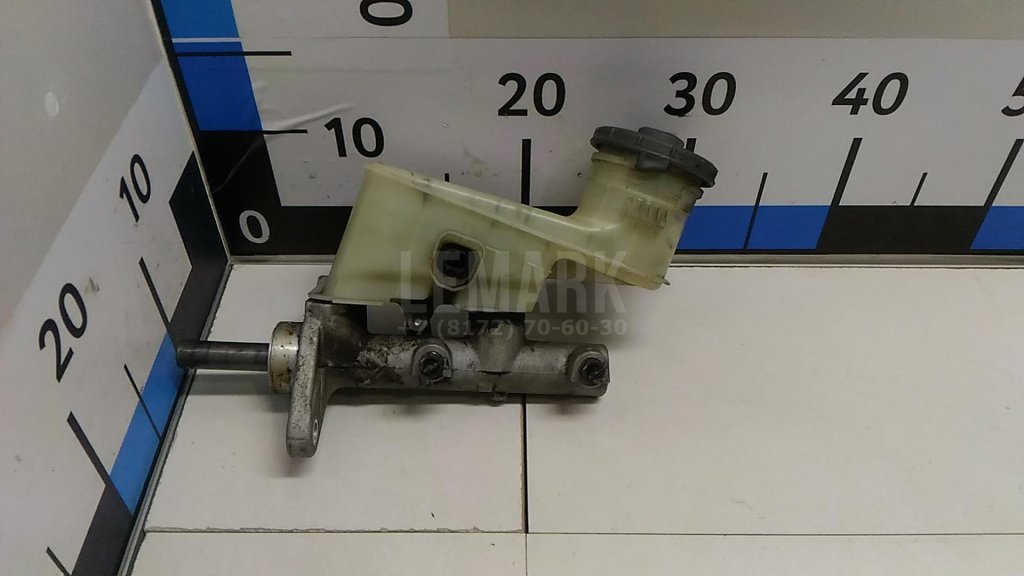 Цилиндр тормозной главный