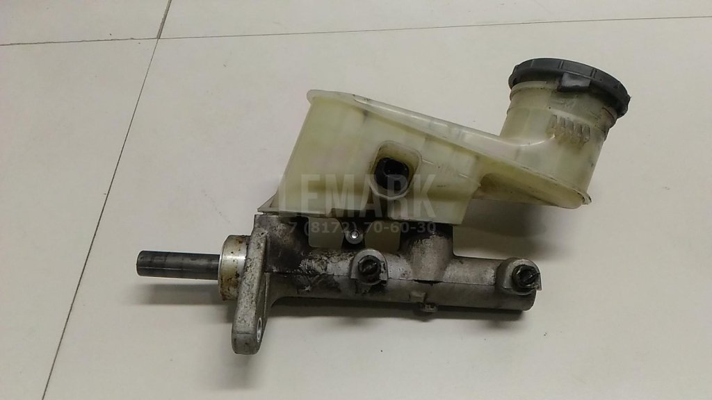 Цилиндр тормозной главный