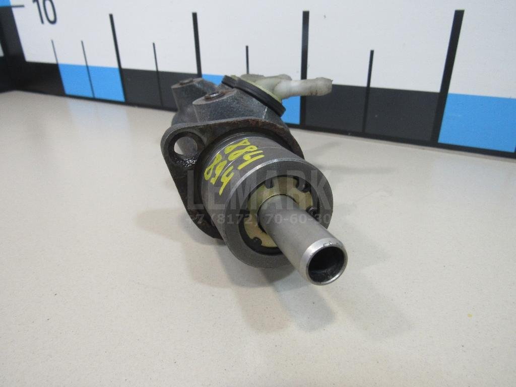 Цилиндр тормозной главный