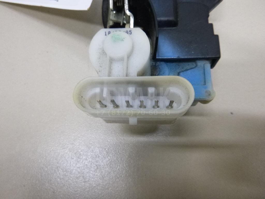 Замок двери передней левой