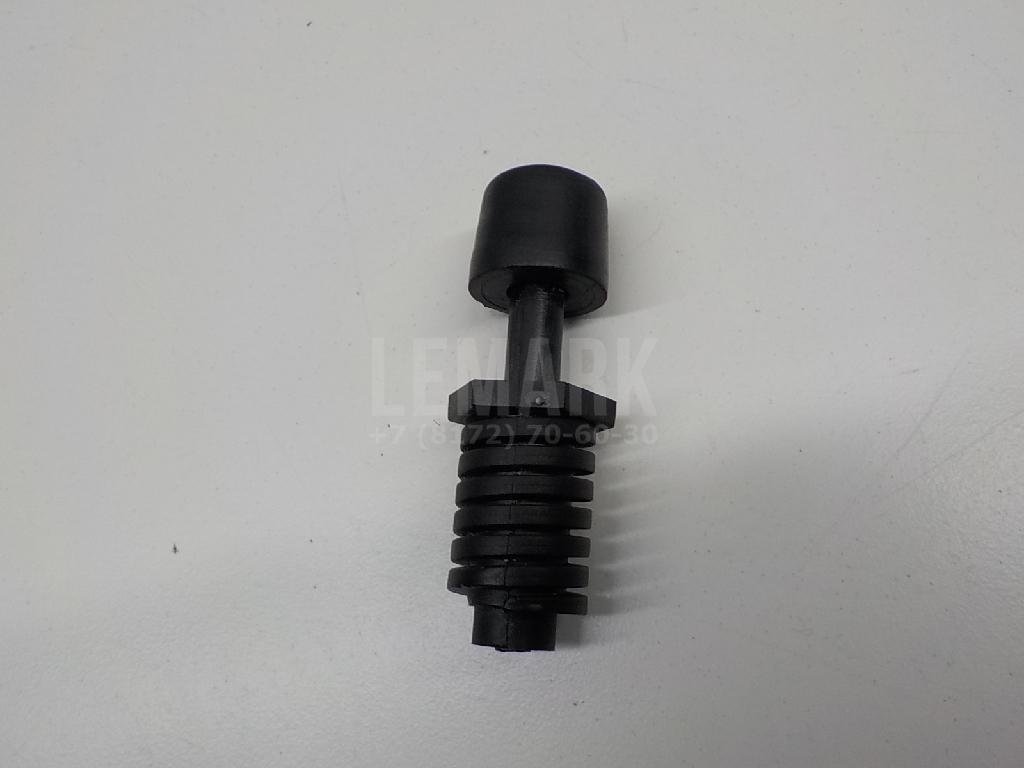 Отбойник крышки багажника