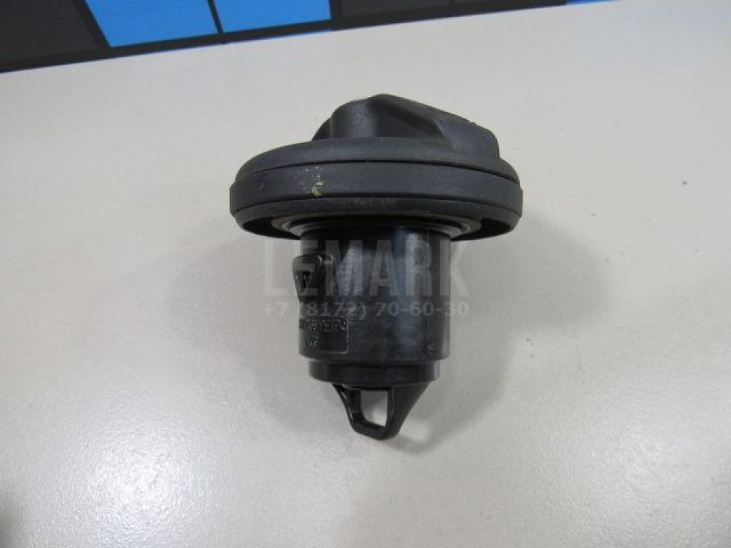 Крышка топливного бака