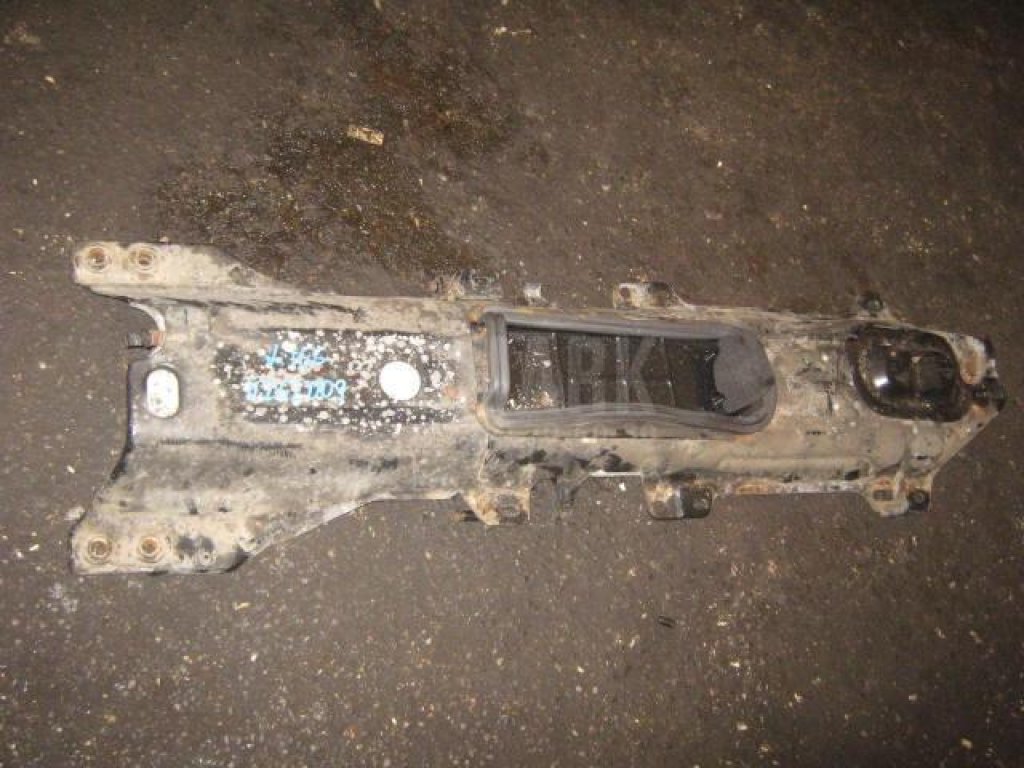 Кронштейн (сопут. товар) для  Acura MDX 2001-2006