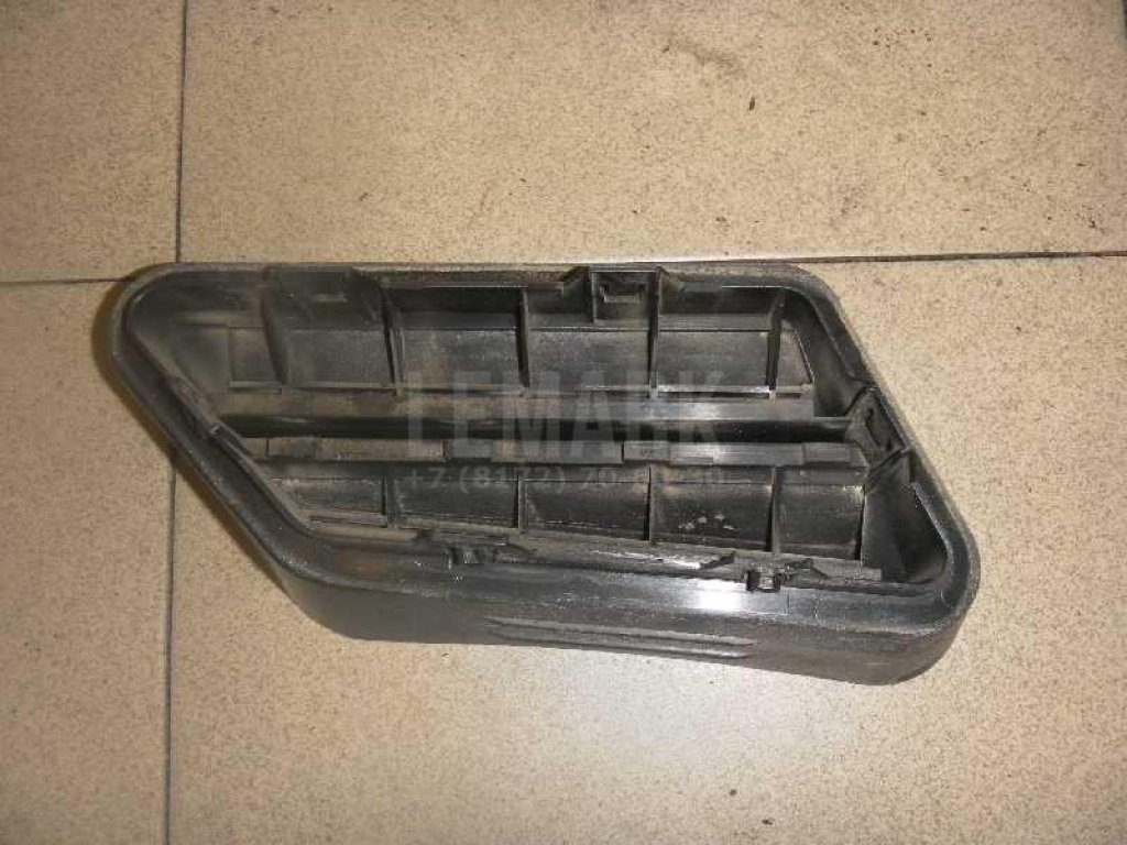 Решетка вентиляционная для  Audi A3 [8PA] Sportback 2004-2013