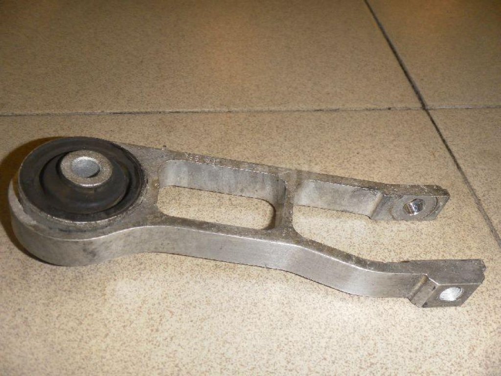 Опора двигателя для  Audi A3 [8PA] Sportback 2004-2013