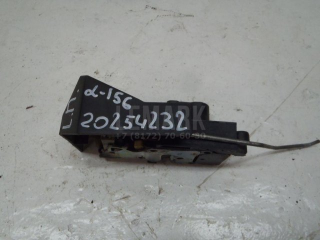 Замок двери передней левой