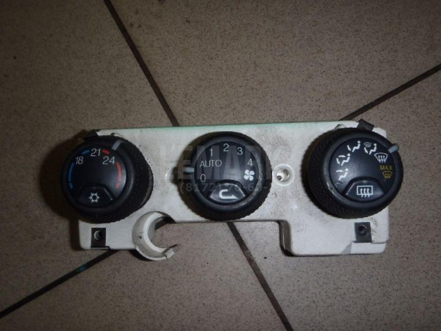 Блок управления климатической установкой