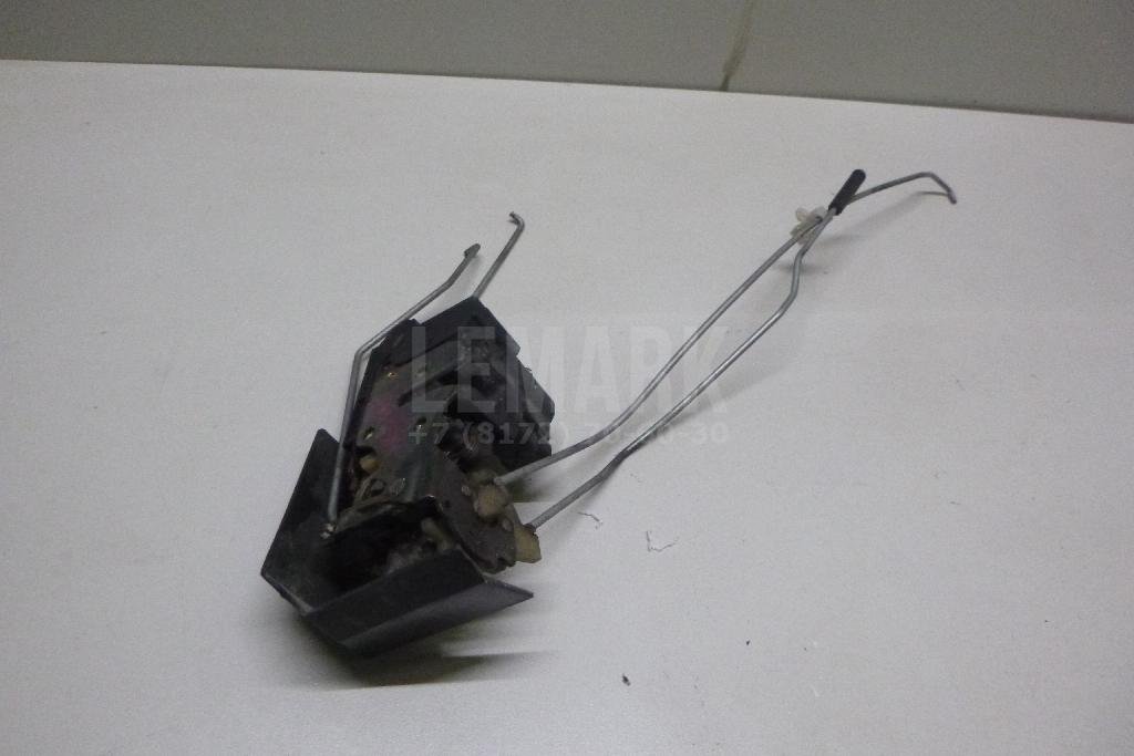 Замок двери передней левой