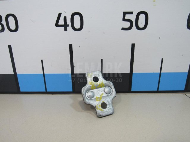 Ответная часть замка двери