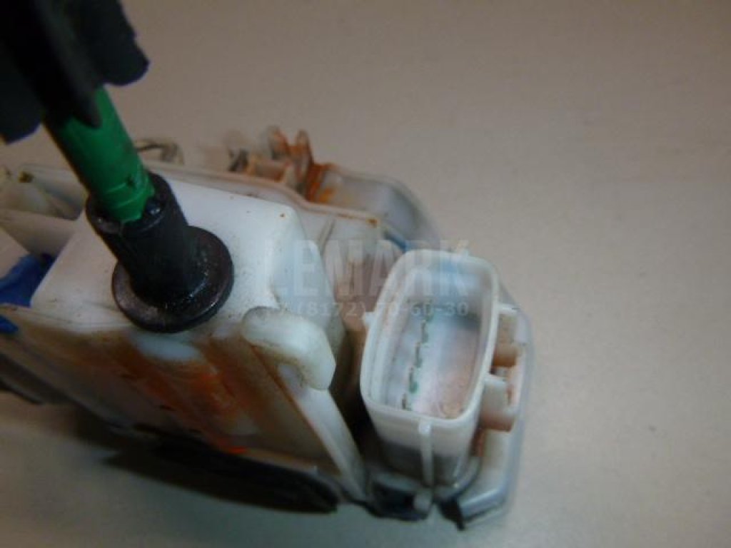 Замок двери передней правой для  Alfa Romeo 166 1998-2007