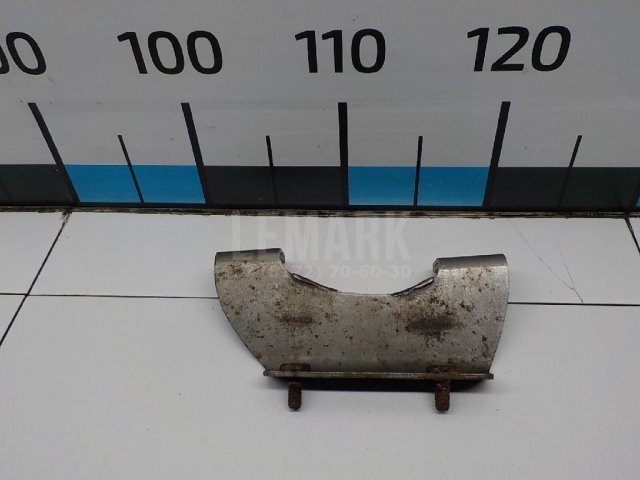 Кронштейн глушителя