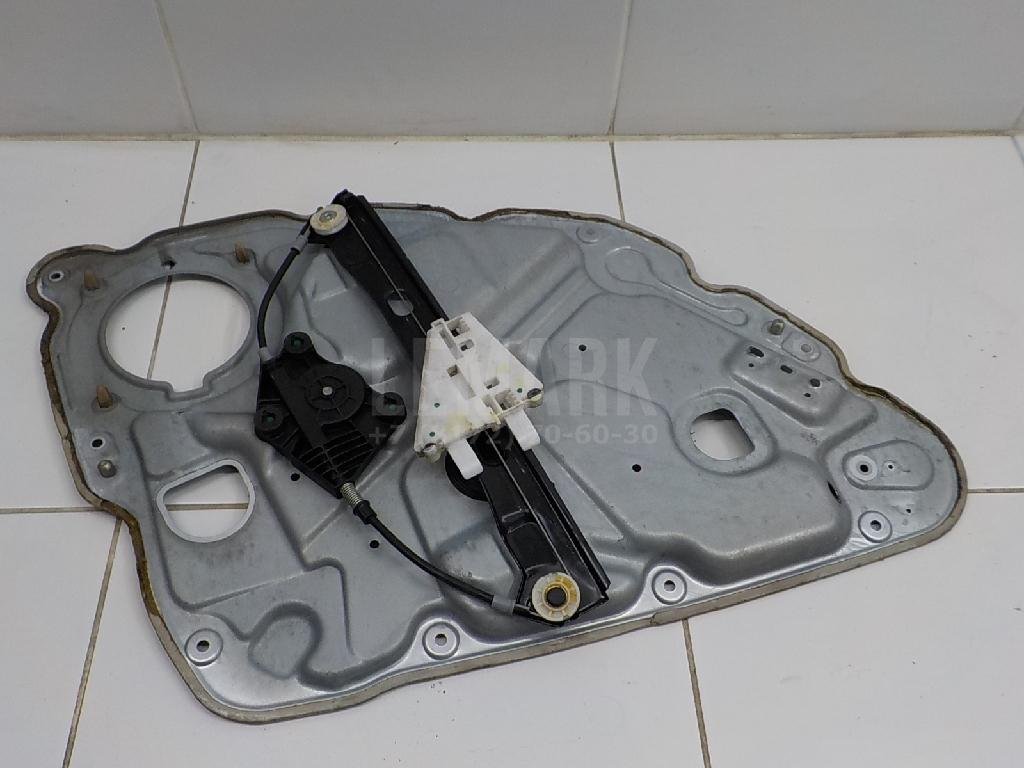 Стеклоподъемник электр. задний правый