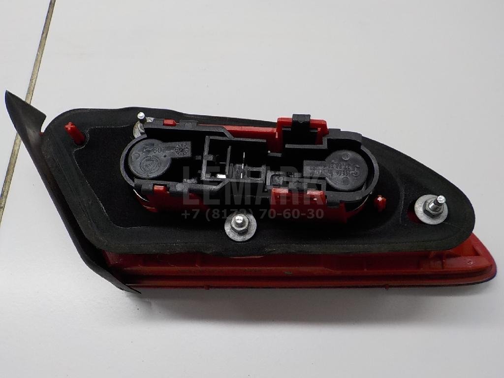 Фонарь задний внутренний правый