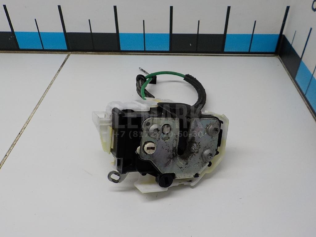 Замок двери задней правой