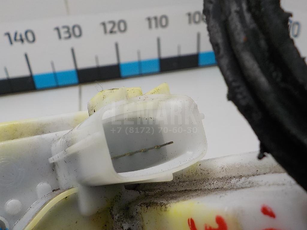 Замок двери задней правой