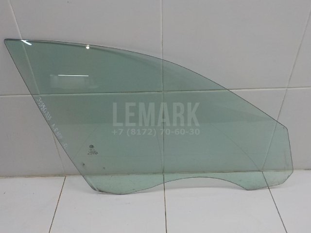 Стекло двери передней левой