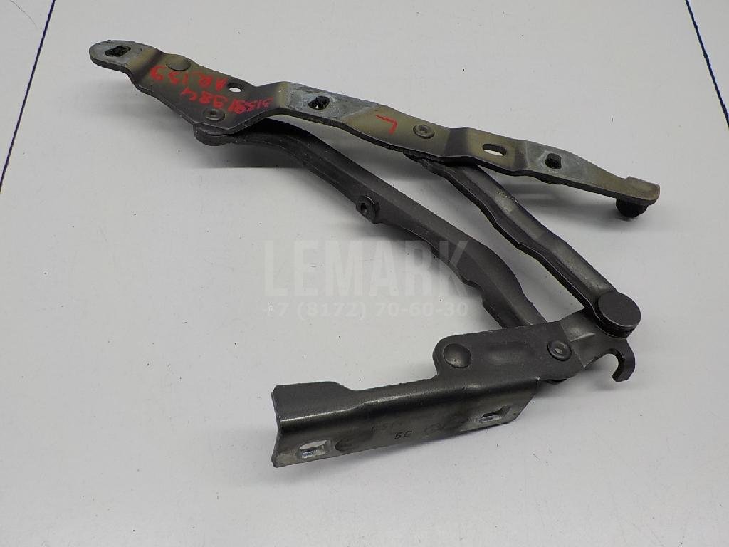 Петля крышки багажника