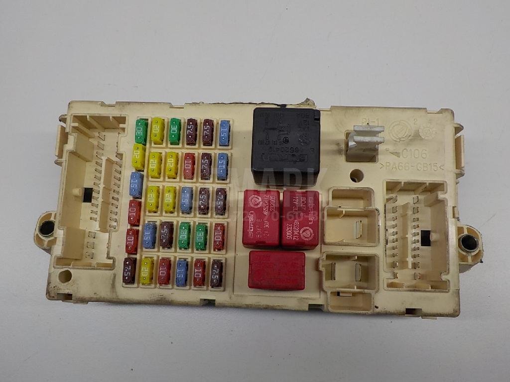Блок предохранителей