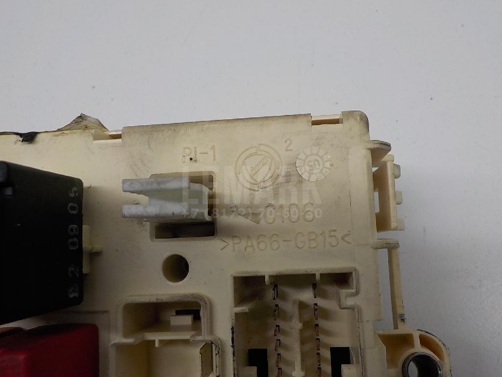 Блок предохранителей