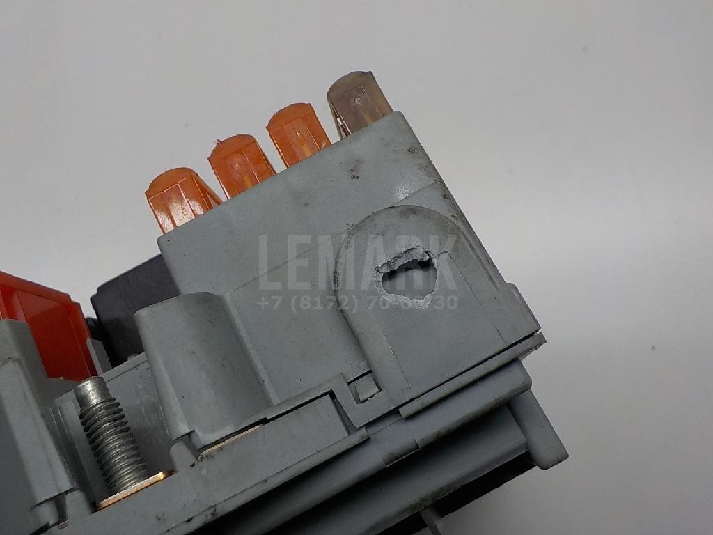 Блок предохранителей