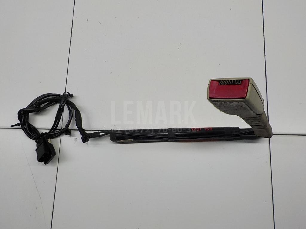 Ответная часть ремня безопасности