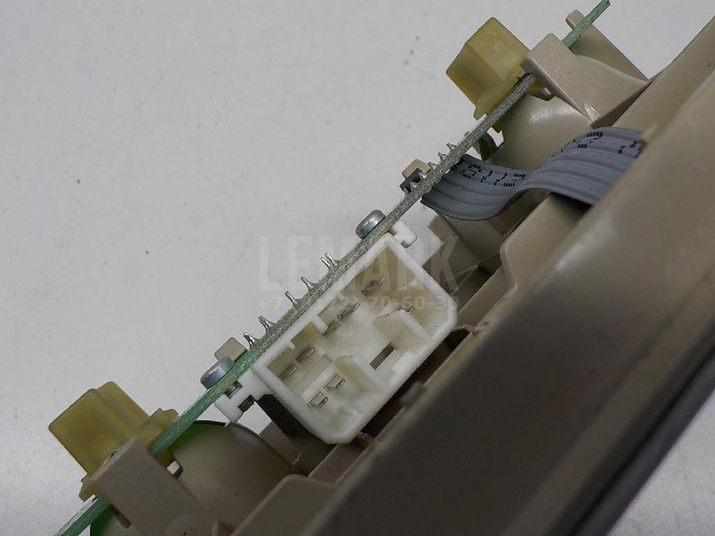 Плафон салонный