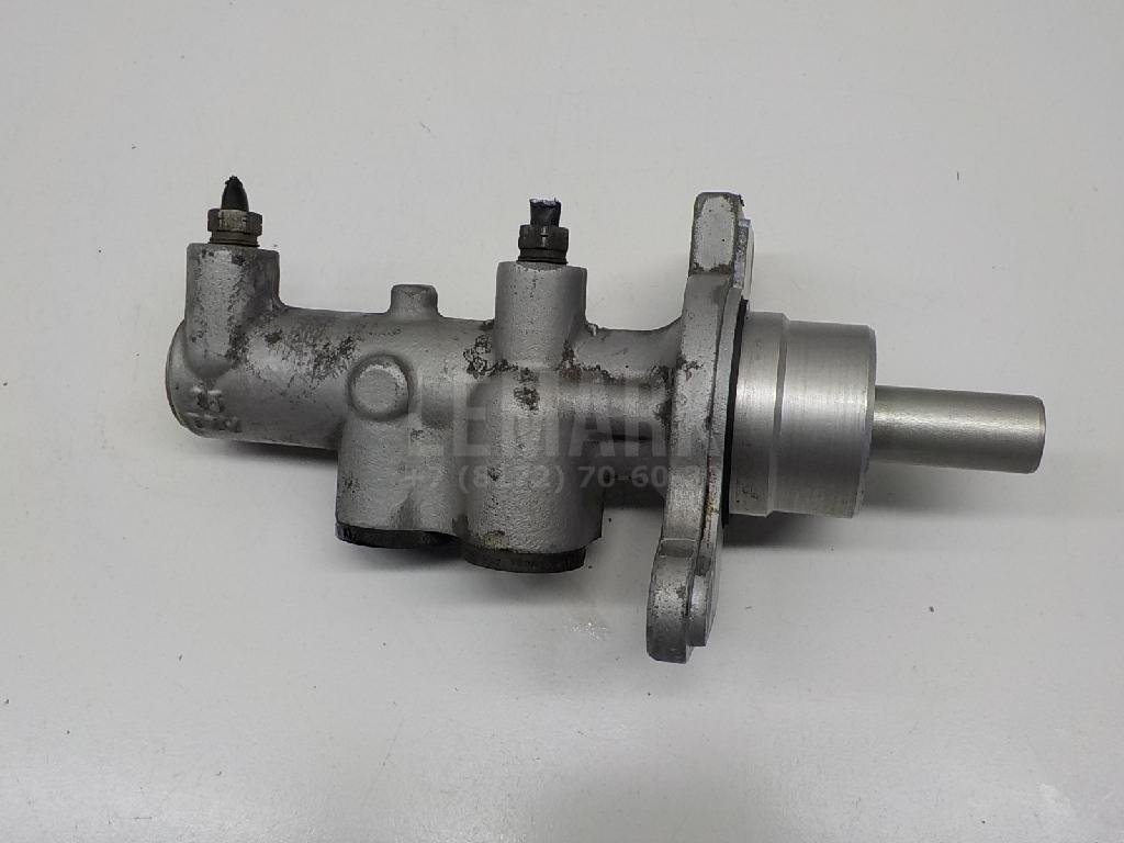 Цилиндр тормозной главный