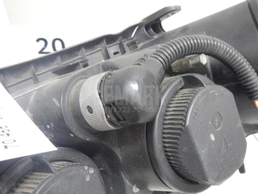 Фара правая для  Audi A4 [B9] 2015