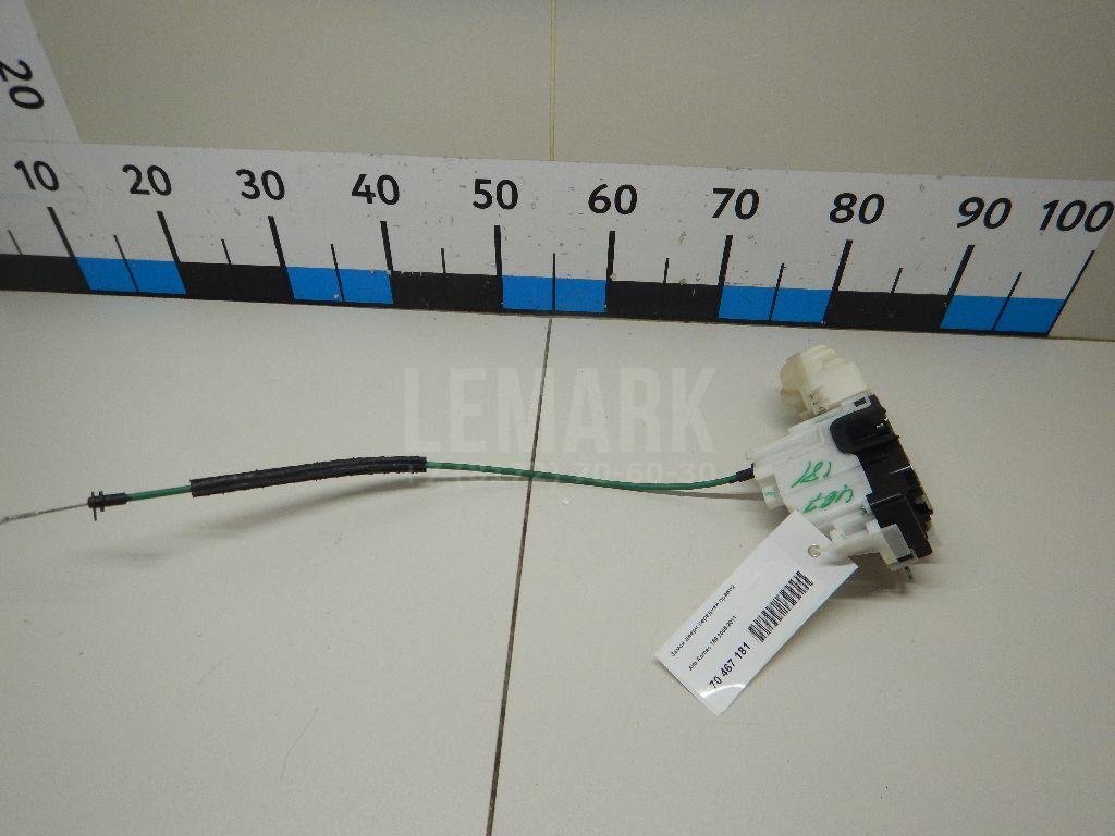 Замок двери передней правой