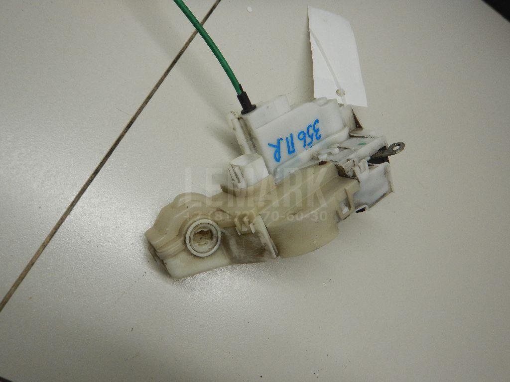 Замок двери передней правой