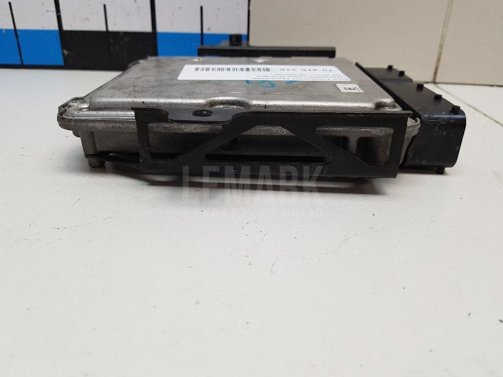 Блок управления двигателем