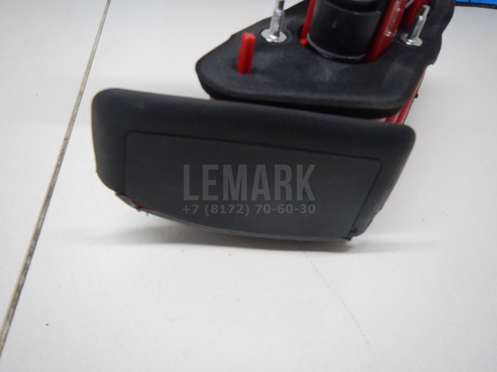 Фонарь задний внутренний правый