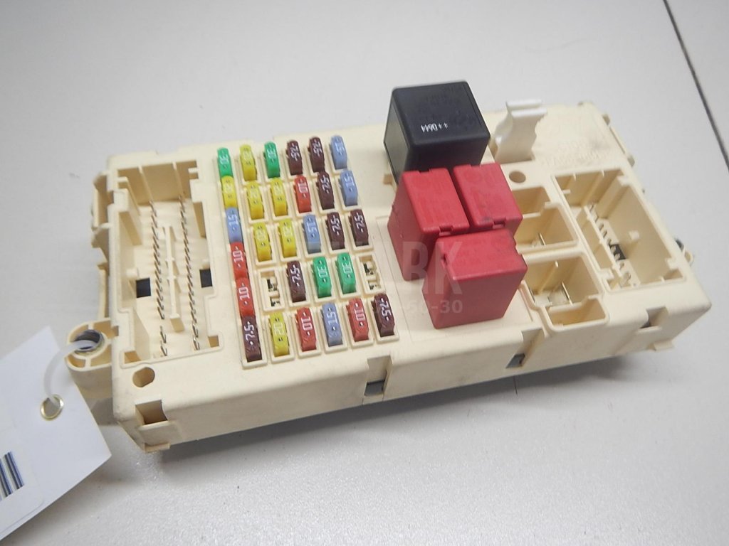 Блок предохранителей для  Audi A4 [B8] Allroad 2009-2015