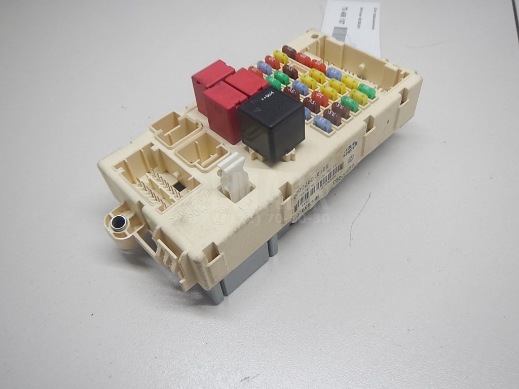 Блок предохранителей для  Audi A4 [B8] Allroad 2009-2015