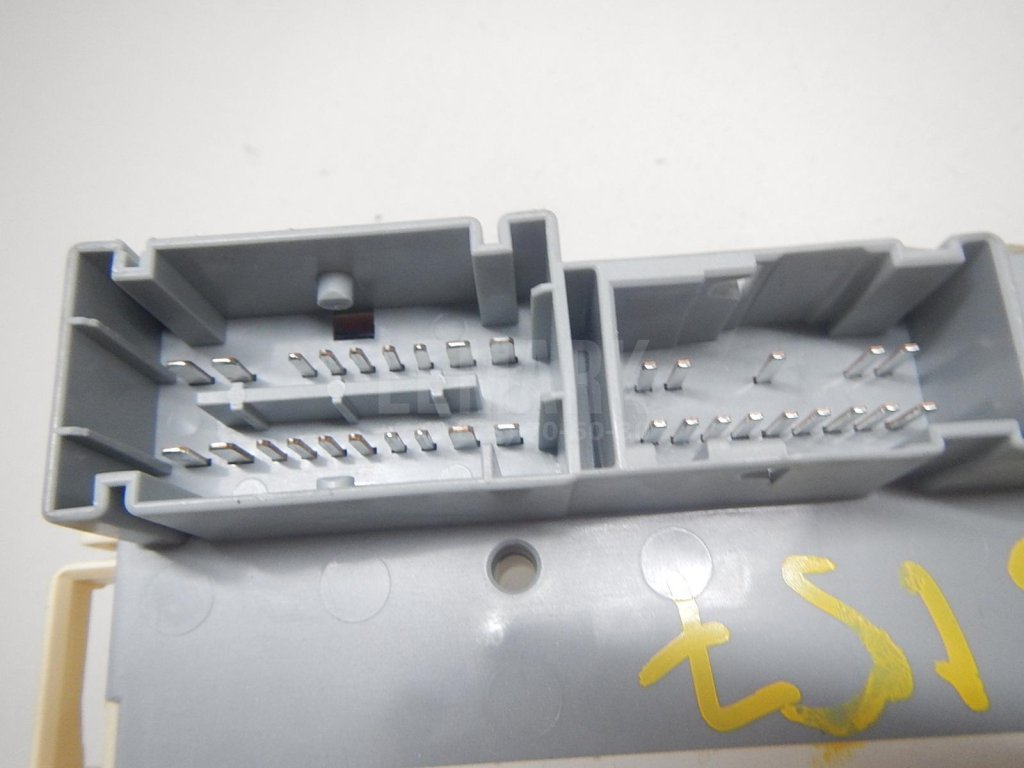 Блок предохранителей для  Audi A4 [B8] Allroad 2009-2015