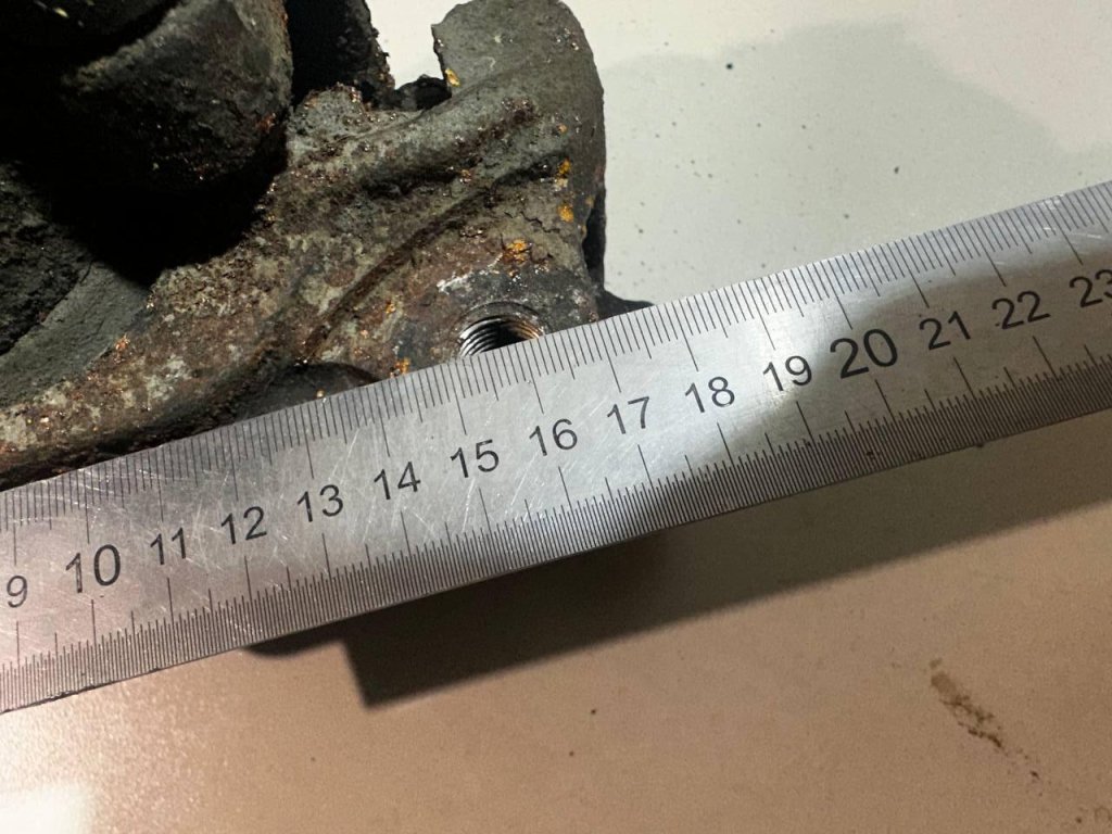 Суппорт тормозной передний левый