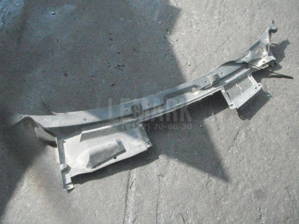 Решетка стеклооч. (планка под лобовое стекло)