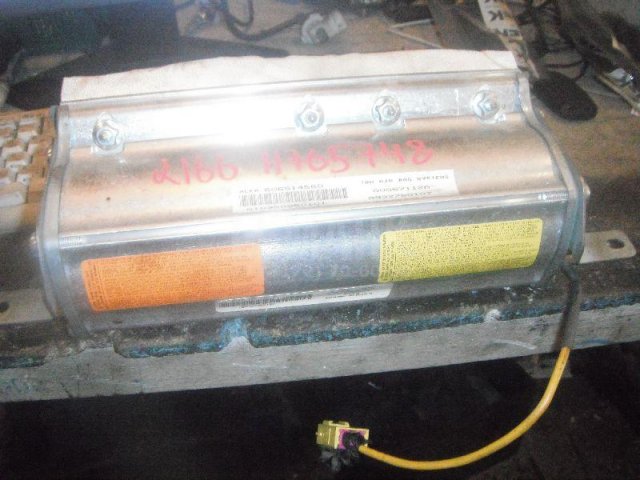 Подушка безопасности пассажирская (в торпедо)