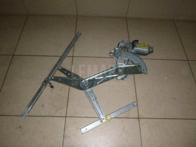 Стеклоподъемник электр. передний правый