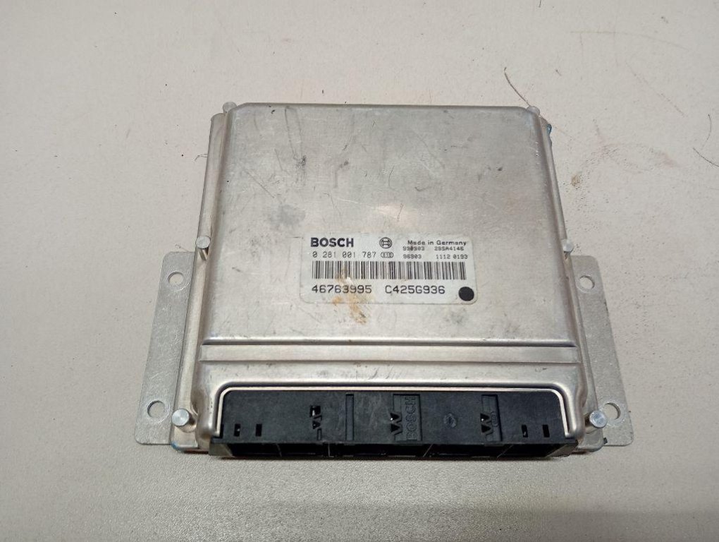 Блок управления двигателем