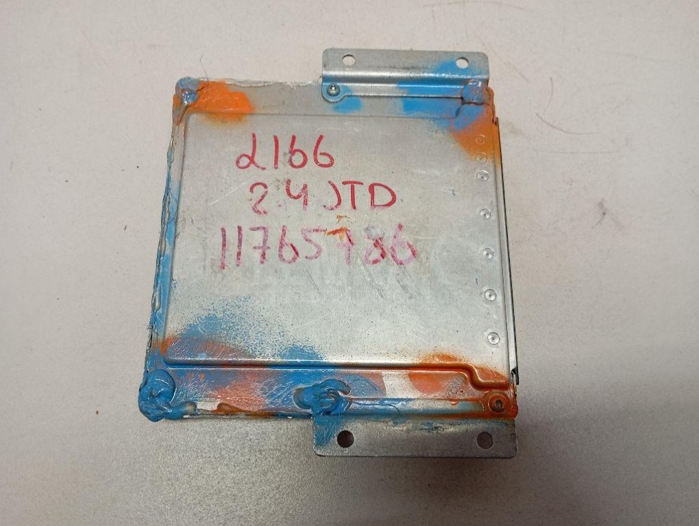 Блок управления двигателем