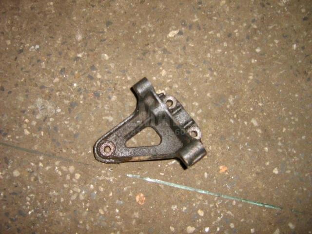 Кронштейн гидроусилителя